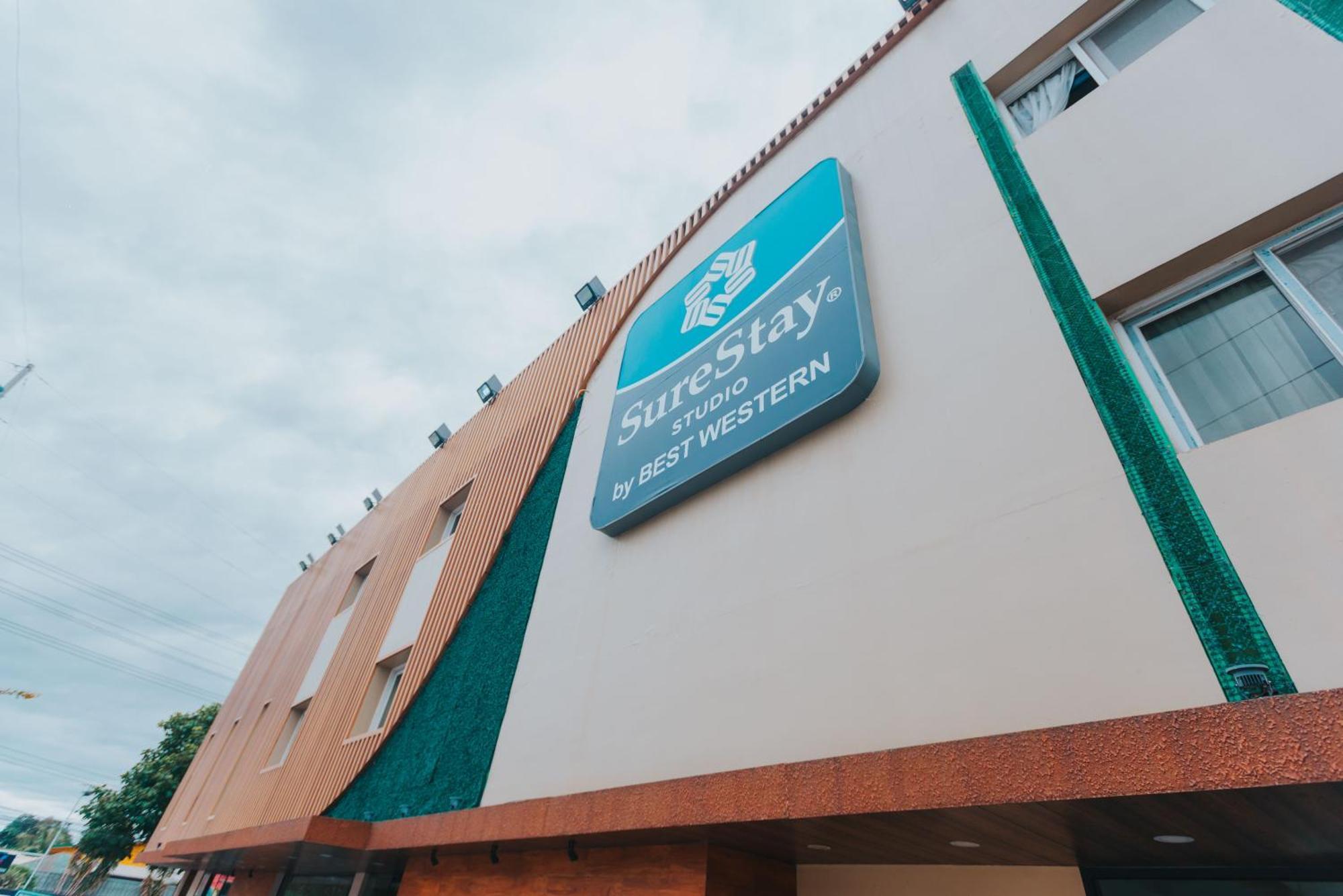Surestay Studio By Best Western Clarkview Angeles City Exteriér fotografie