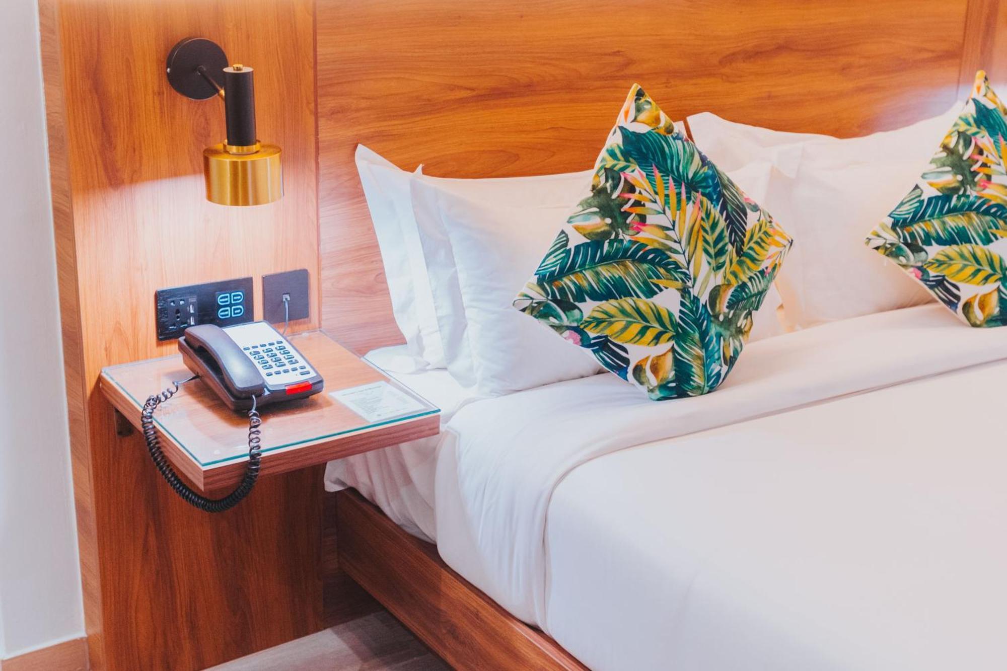 Surestay Studio By Best Western Clarkview Angeles City Exteriér fotografie
